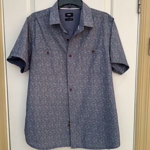 MAX. Slim fit,  Blue Button Down Shirt, Short Sleeve. Size XXL.